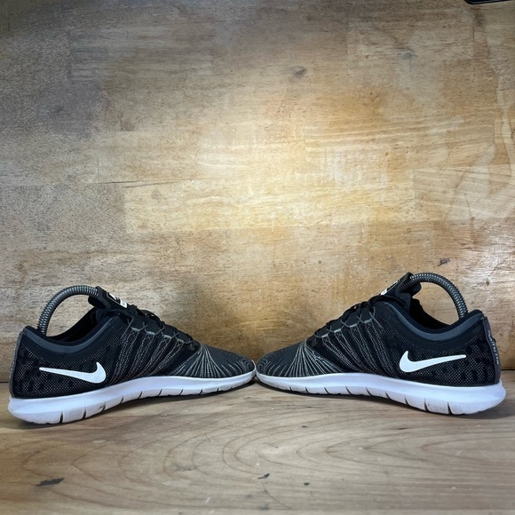 Nike Flex Adapt TR Womens Size 8.5 Running Shoes Sneakers Black White 831579-001 - Picture 5 of 8